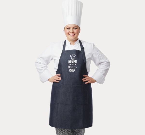 Plus Size Aprons for Women UK – lifestyle kitchen shot